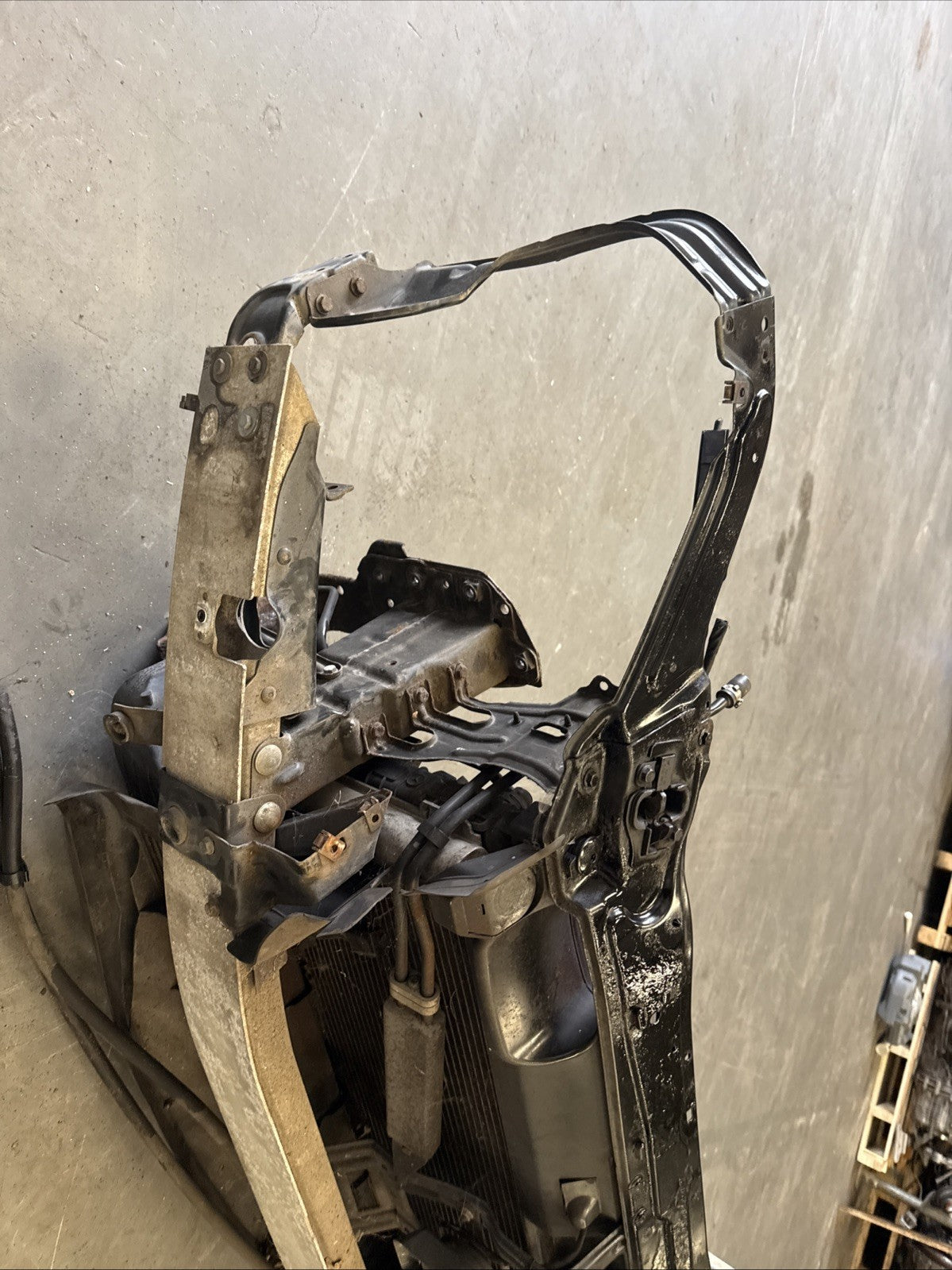 01-2007 MERCEDES C CLASS W203 1.8 Petrol  SLAM PANEL WITH RAD PACK AND CRASH BAR