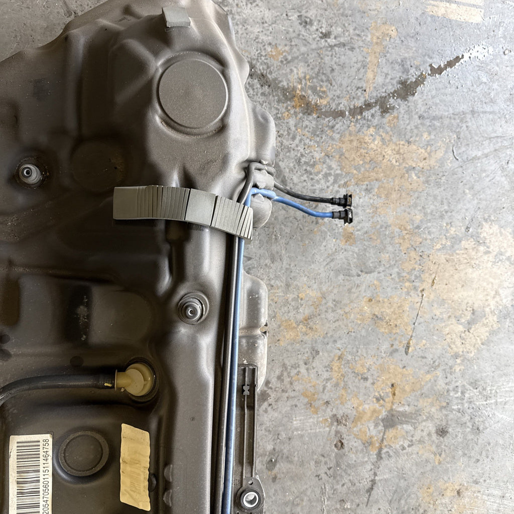 14-21 MERCEDES C CLASS C220 DSALOON W205 COMPLETE DIESEL FUEL TANK A2054705601