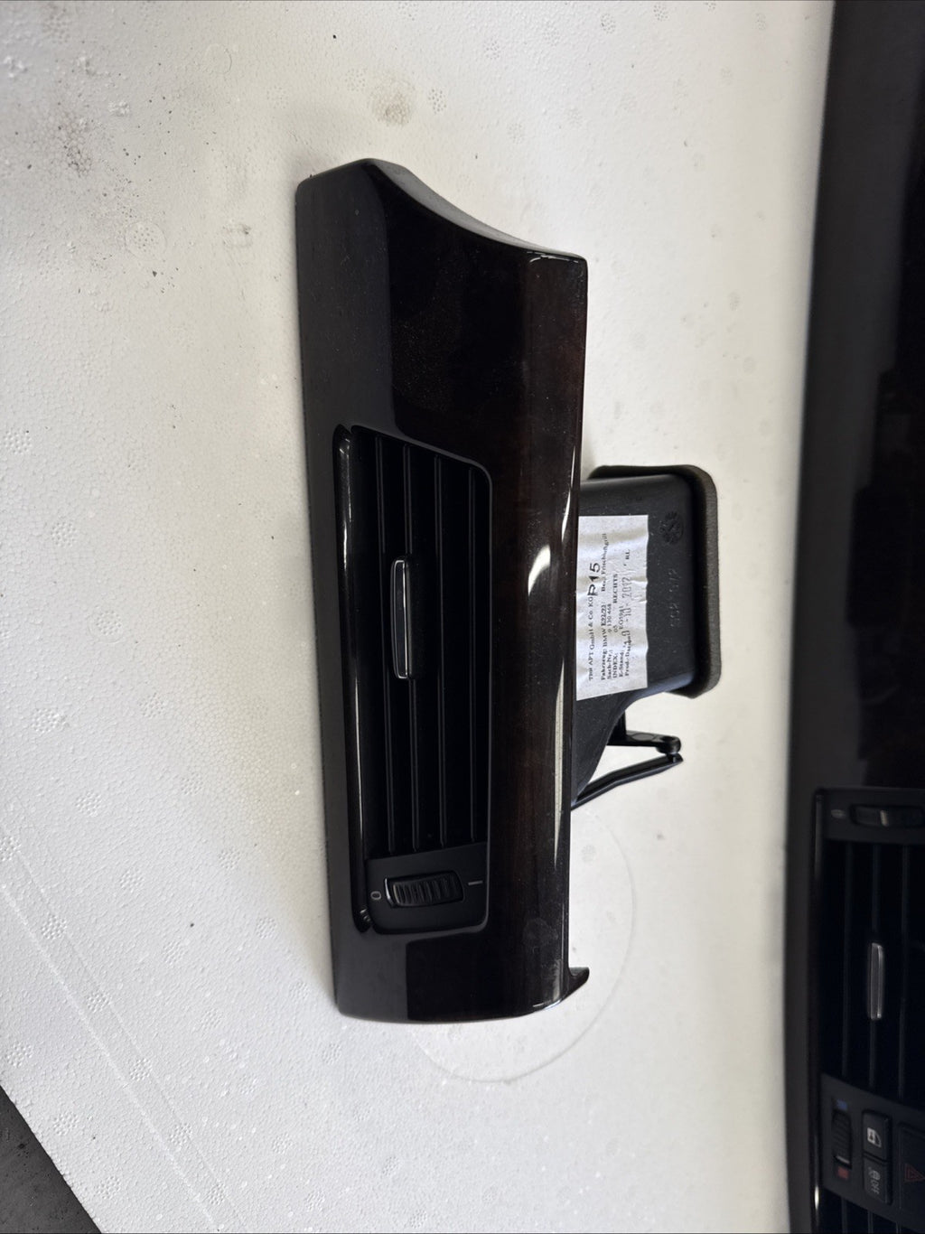 2007-2013 BMW E90 E92 E93 Front Left Dashboard Air Vent Airvent OEM