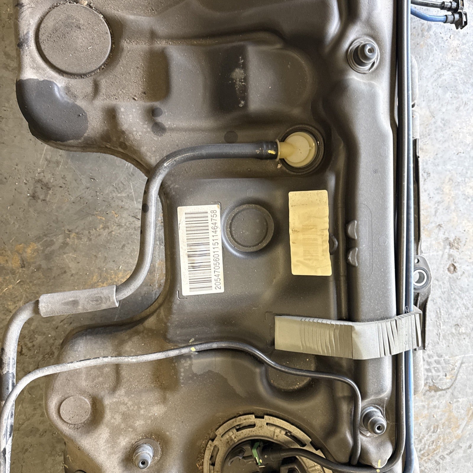 14-21 MERCEDES C CLASS C220 DSALOON W205 COMPLETE DIESEL FUEL TANK A2054705601