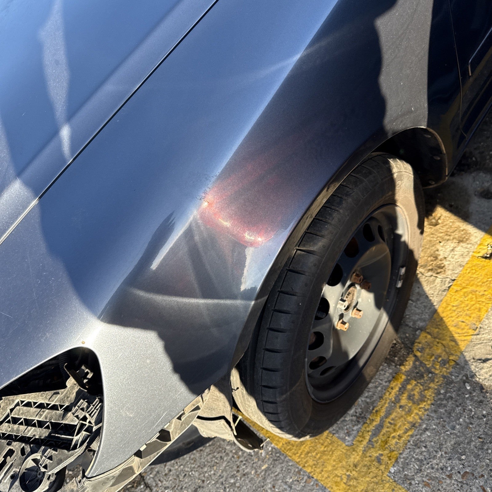 2009-2013 MK2 FL SKODA OCTAVIA FRONT WING Left SIDE