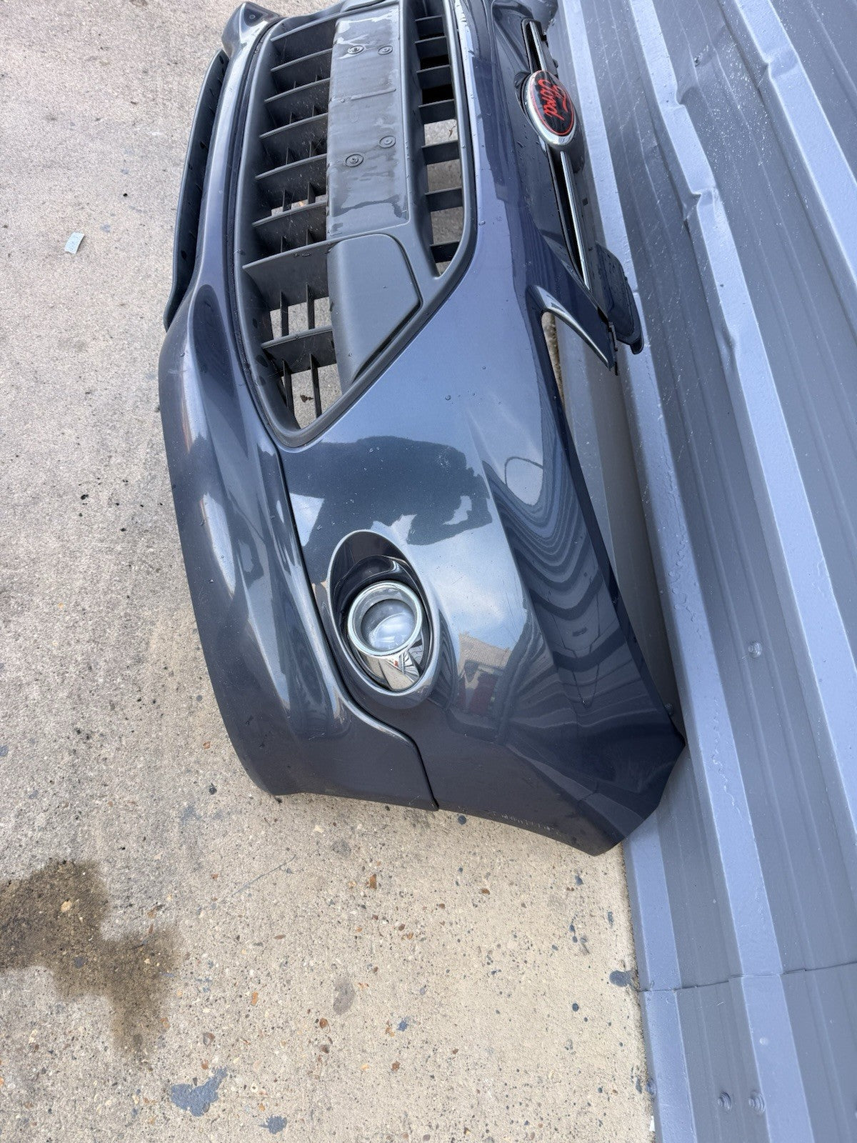 2012 FORD FIESTA MK7 - FRONT BUMPER COMPLETE Grey