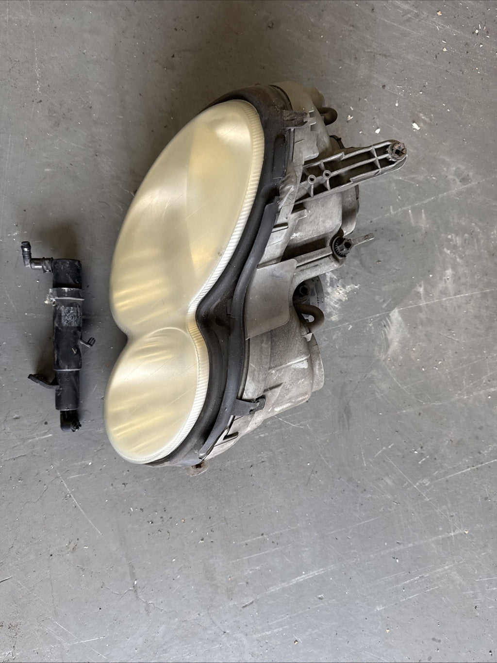 2005 MERCEDES C CLASS W203 Driver SIDE LEFT HEADLIGHT A2038201359 #2