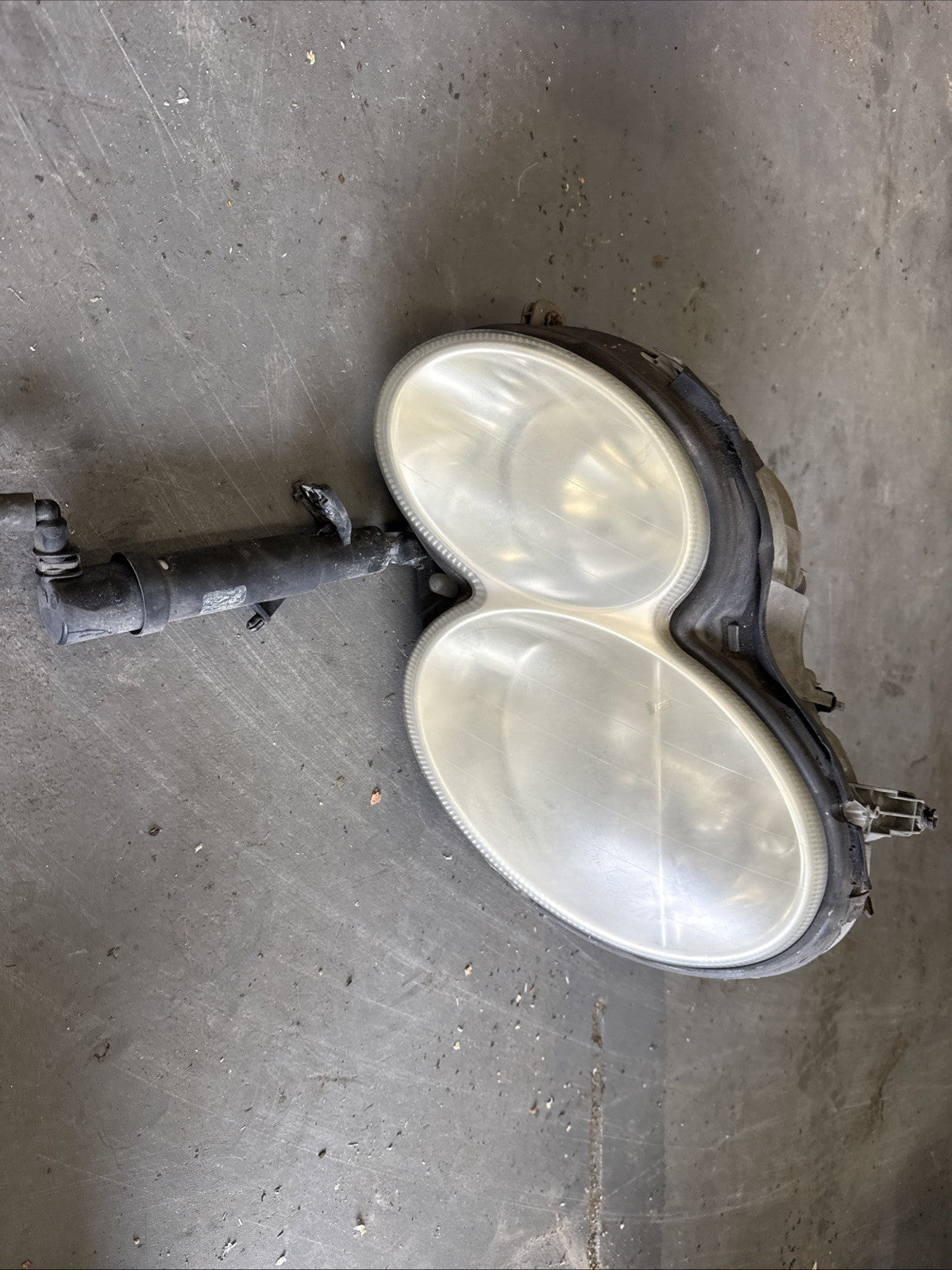 2005 MERCEDES C CLASS W203 PASSENGER SIDE LEFT HEADLIGHT A2038201359 #2