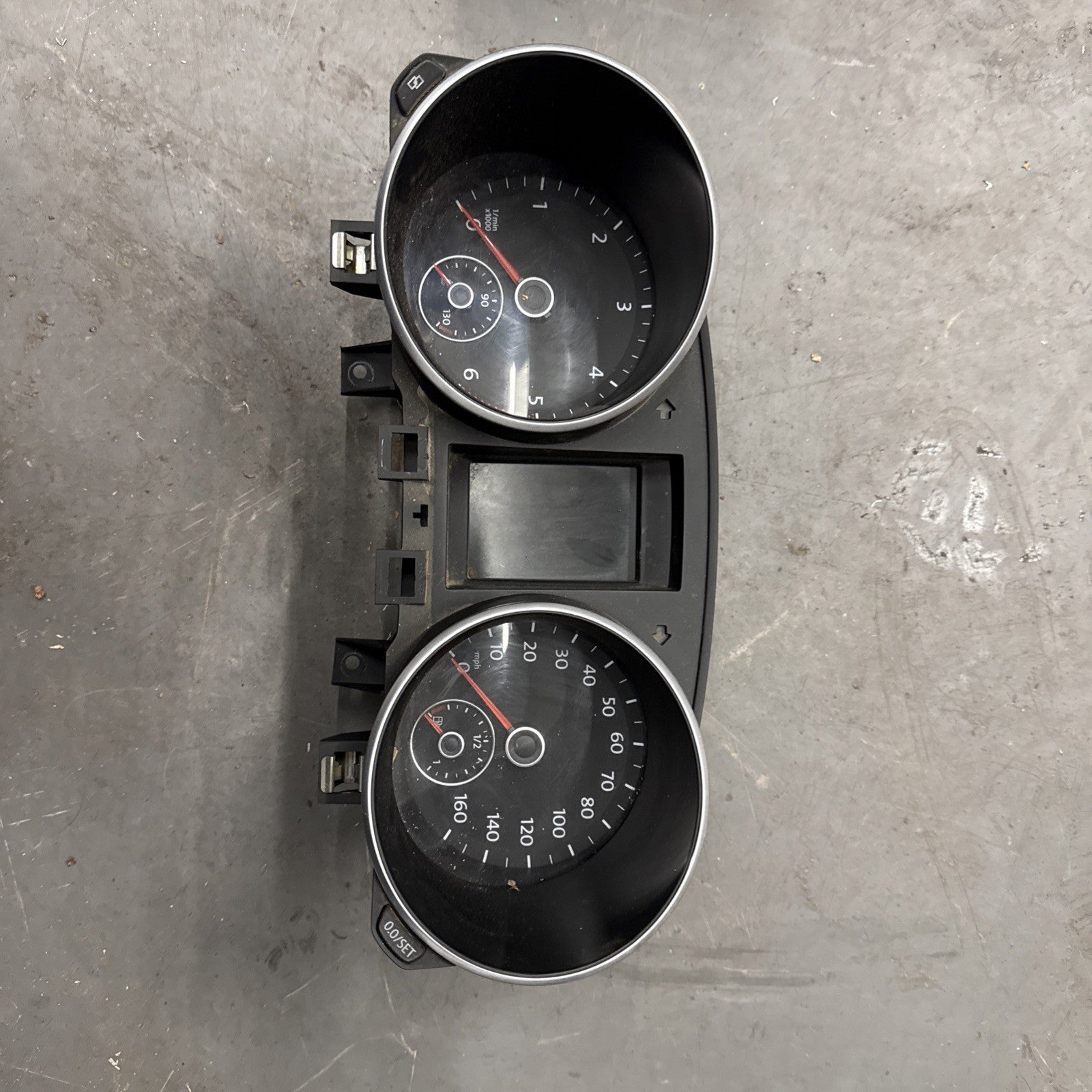 2010 VOLKSWAGEN GOLF TDI MK6 1.6 DIESEL SPEEDOMETER 5K0920970N